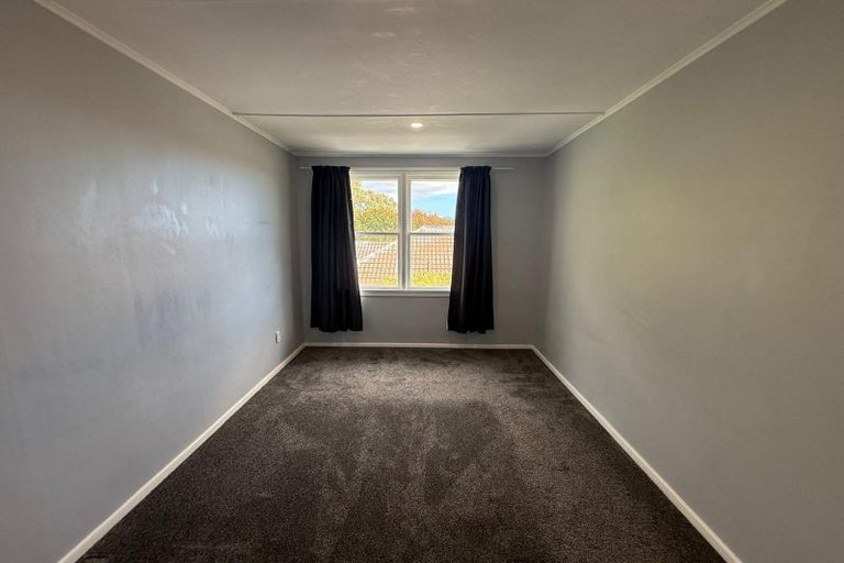 Photo of property in 12 Gear Terrace, Ranui, Porirua, 5024