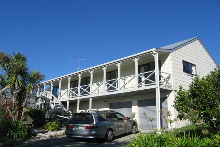 Photo of property in 31 Whitechapel Grove, Stokes Valley, Lower Hutt, 5019