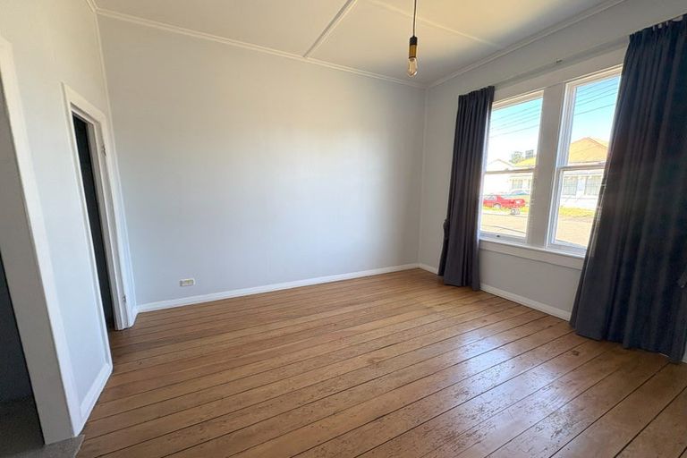 Photo of property in 18 Tay Street, Whanganui, 4500