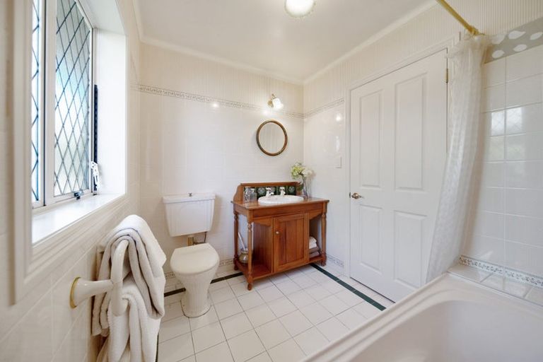 Photo of property in 2/40 Cook Street, Howick, Auckland, 2014