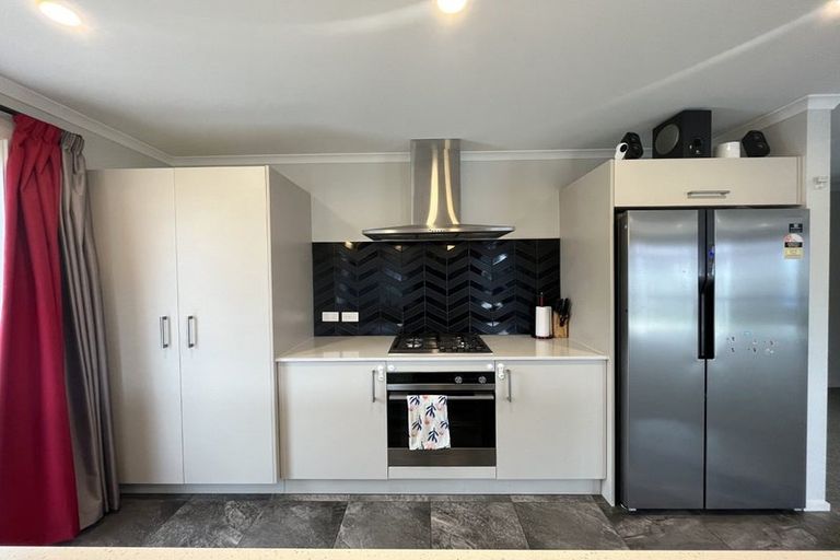 Photo of property in 168 Navigation Drive, Whitby, Porirua, 5024