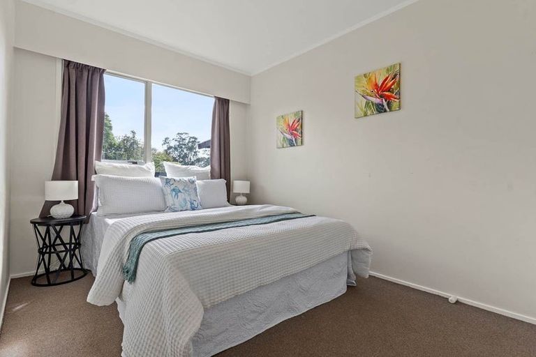 Photo of property in 1/29 Kindergarten Drive, Conifer Grove, Takanini, 2112