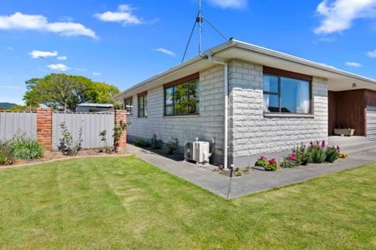 Photo of property in 1/1 Byron Place, Stoke, Nelson, 7011