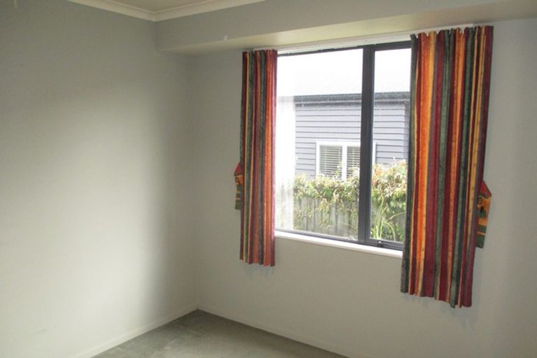 Photo of property in 96 Rototuna Road, Rototuna, Hamilton, 3210