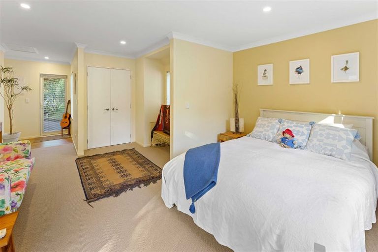 Photo of property in 6 Southleigh, Raumati South, Paraparaumu, 5032