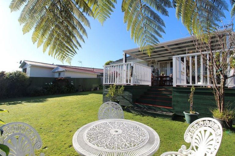 Photo of property in 249 Cambridge Street, Levin, 5510