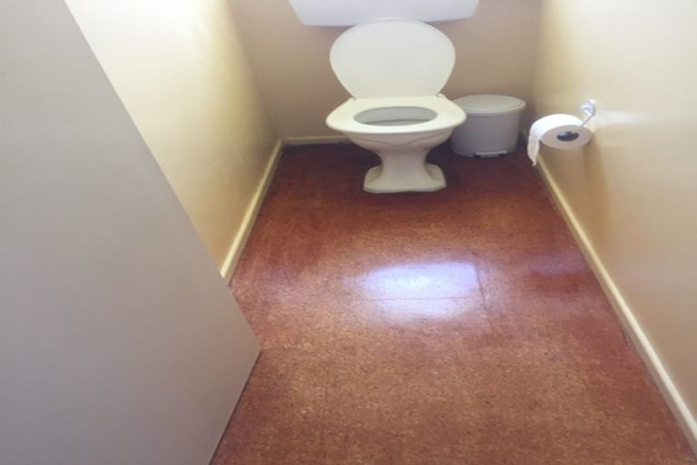 Photo of property in 16a Ennis Avenue, Pakuranga Heights, Auckland, 2010