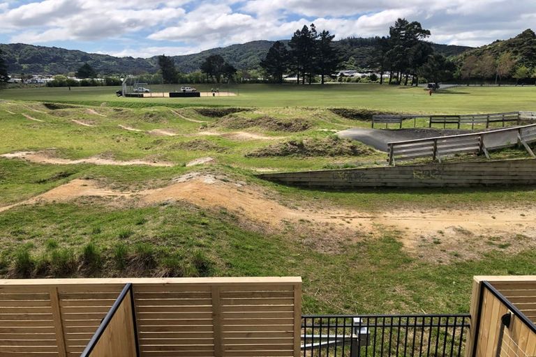 Photo of property in 55 Te Ara O Papatahi, Wainuiomata, Lower Hutt, 5014