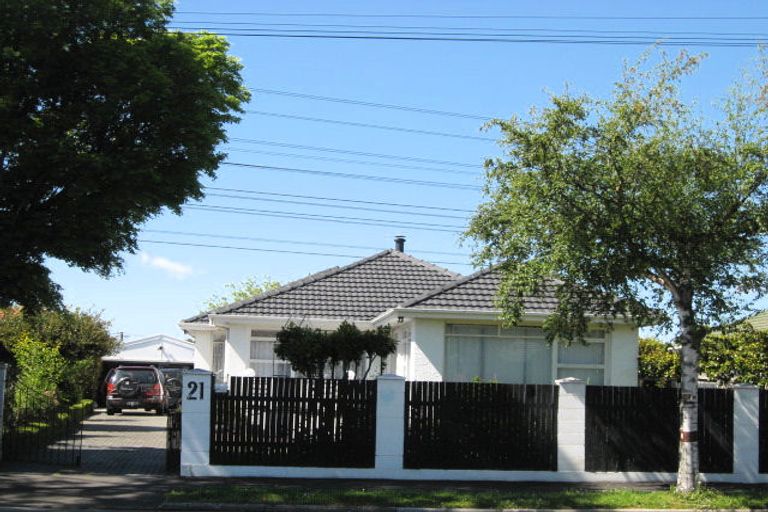 Photo of property in 21 Kendal Avenue, Burnside, Christchurch, 8053