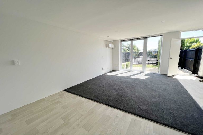 Photo of property in 2/35 Craven Street, Sockburn, Christchurch, 8042