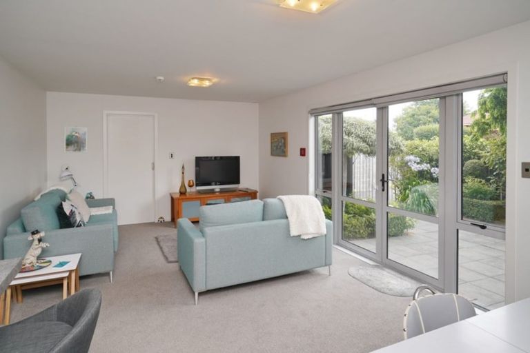 Photo of property in 1/8 Hutcheson Street, Sydenham, Christchurch, 8023