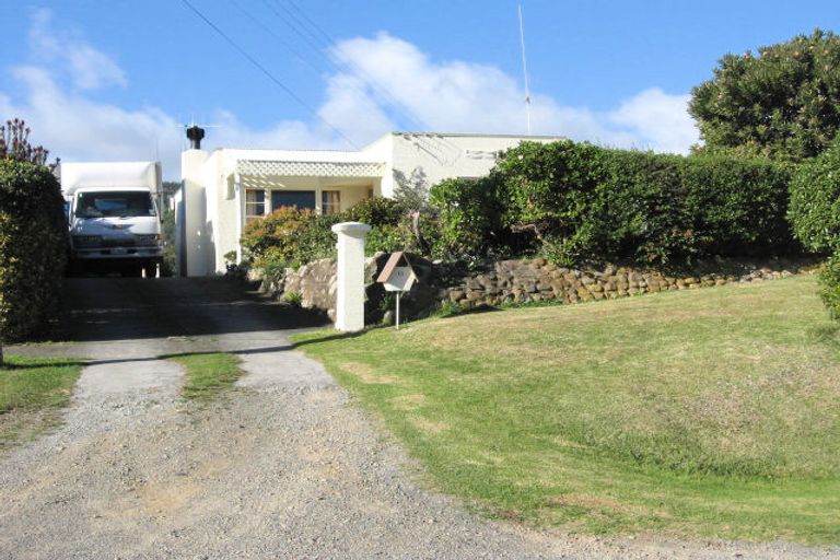 Photo of property in 13 Dell Road, Raumati South, Paraparaumu, 5032