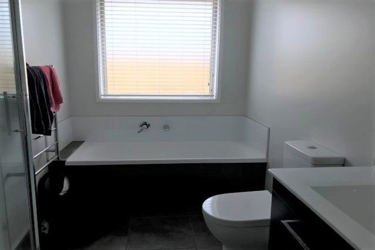 Photo of property in 54 Kuru Place, Papamoa, 3118