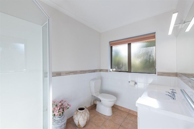 Photo of property in 4 Hoult Crescent, Monaco, Nelson, 7011