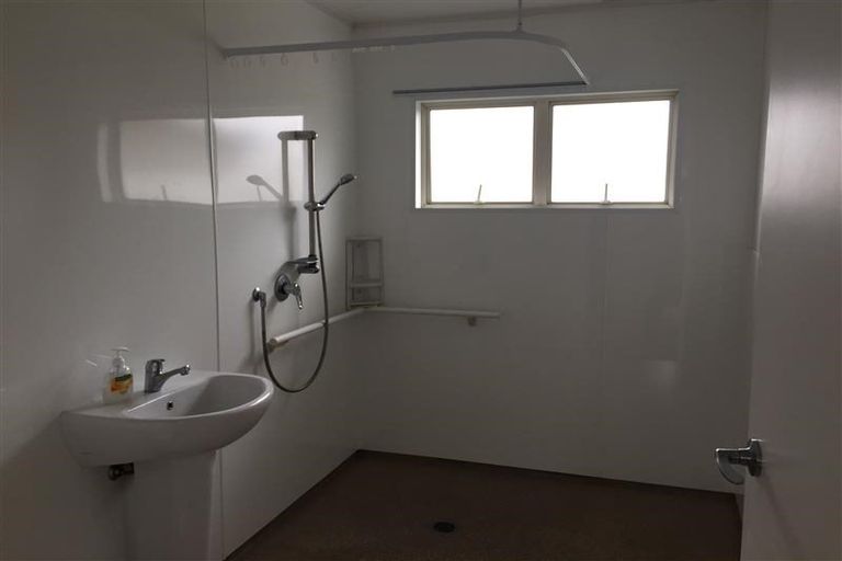 Photo of property in 1/48 Strid Road, Te Atatu South, Auckland, 0610