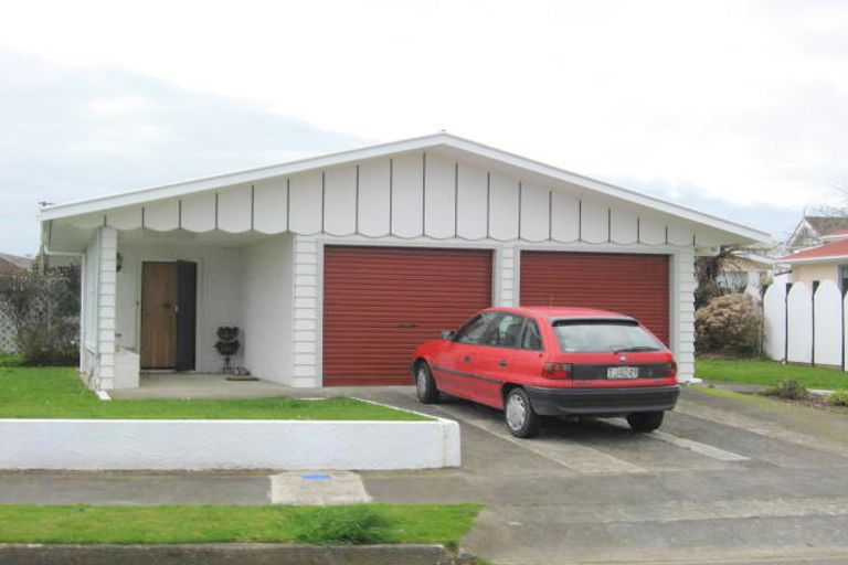 Photo of property in 54 Read Street, Levin, 5510