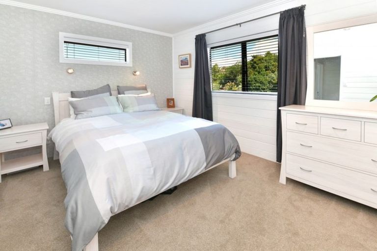 Photo of property in 53a Swann Beach Road, Stanmore Bay, Whangaparaoa, 0932