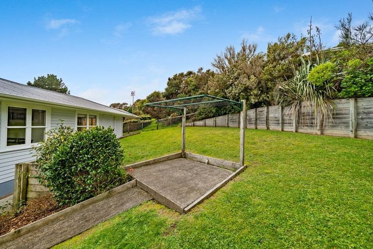 Photo of property in 24 Omapere Street, Waitangirua, Porirua, 5024