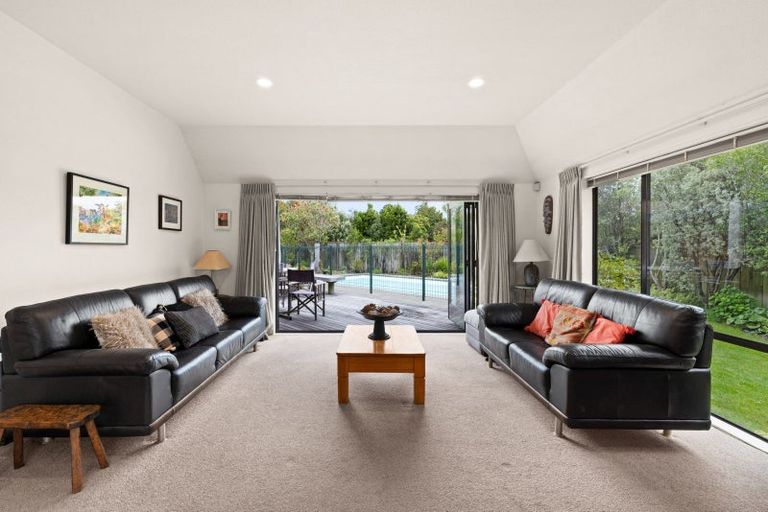 Photo of property in 6 Kingsgate Avenue, Havelock North, 4130
