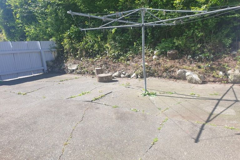 Photo of property in 115-117 Shakespeare Road, Bluff Hill, Napier, 4110