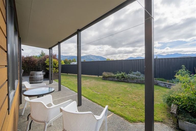 Photo of property in 21 Pop Andrew Drive, Te Anau, 9600