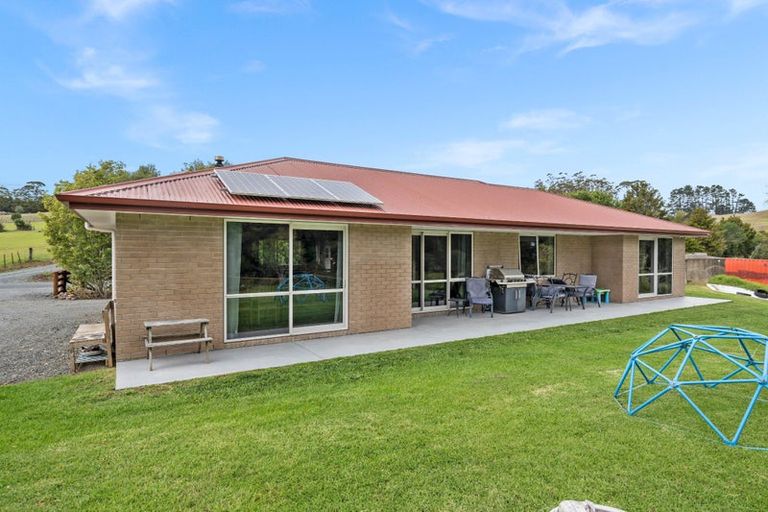 Photo of property in 6 Tavinor Road, Otaika, Whangarei, 0170