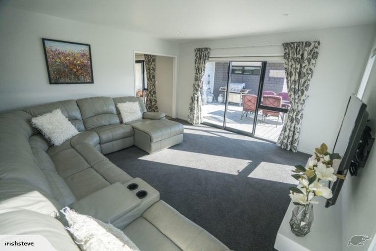 Photo of property in 193 Ballintoy Park Drive, Welcome Bay, Tauranga, 3175