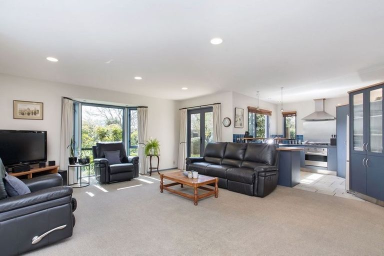 Photo of property in 4 Wilkinsons Road, Harewood, Christchurch, 8051