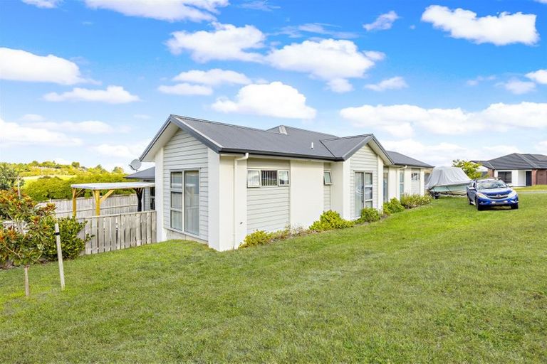 Photo of property in 2 Muirhill Place, Pokeno, 2402