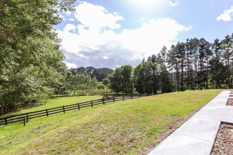 Photo of property in 685 Inland Road, Helensville, 0875