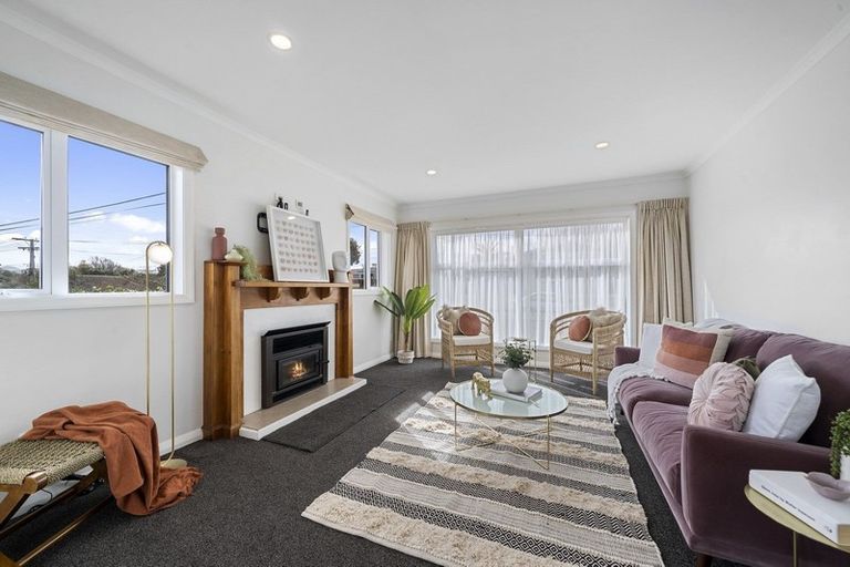 Photo of property in 10 Karaka Grove, Raumati Beach, Paraparaumu, 5032