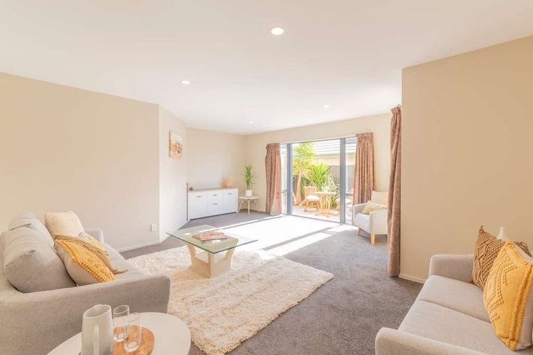 Photo of property in 33 Mary Street, Papanui, Christchurch, 8053