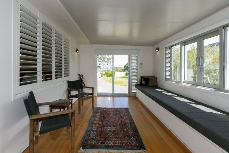 Photo of property in 10 The Esplanade, Westshore, Napier, 4110