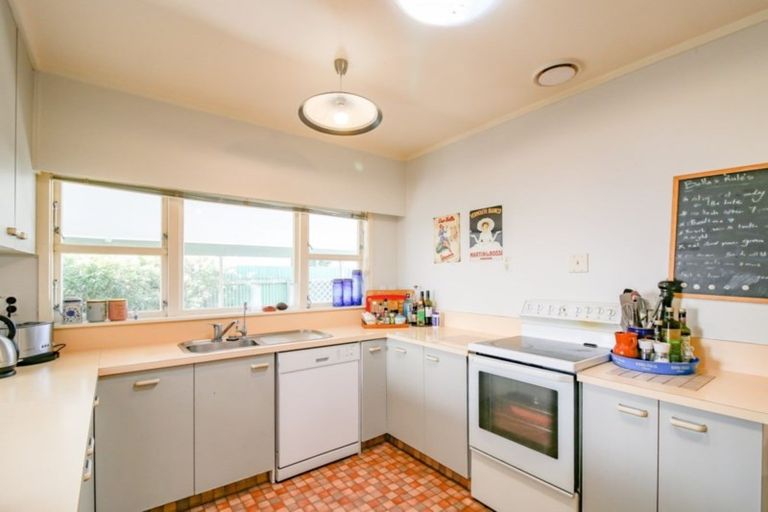 Photo of property in 37 Rimu Street, Gonville, Whanganui, 4501