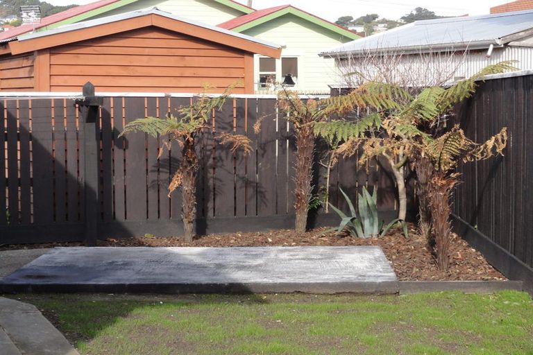 Photo of property in 52 Devonshire Road, Miramar, Wellington, 6022