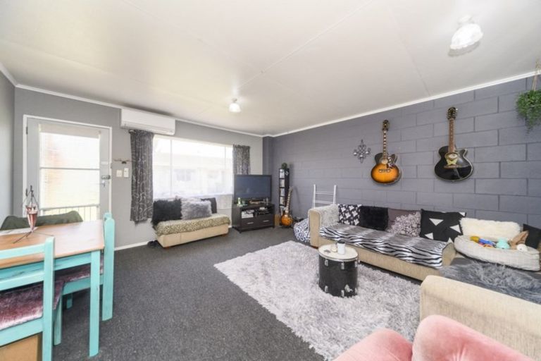 Photo of property in 8c Seaforth Avenue, Milson, Palmerston North, 4414