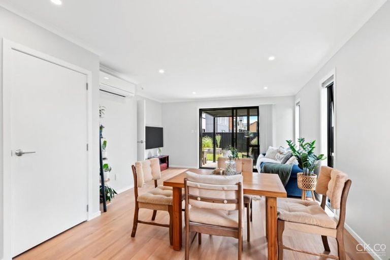 Photo of property in 7 Mawai Hakona Drive, Wallaceville, Upper Hutt, 5018