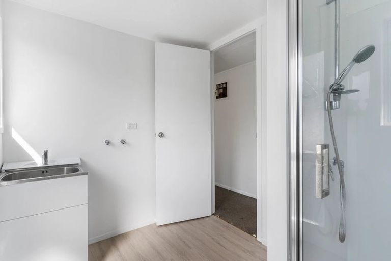 Photo of property in 14 Chantal Place, Red Hill, Papakura, 2110