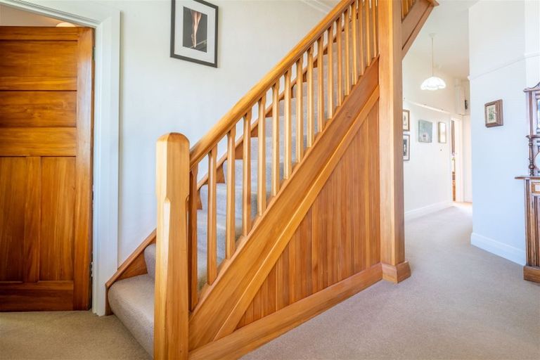 Photo of property in 17 Parsonage Road, Waimate, 7924