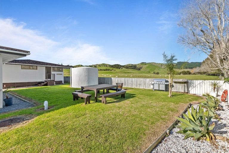 Photo of property in 23 Ferndale Drive, Kawakawa Bay, Papakura, 2585