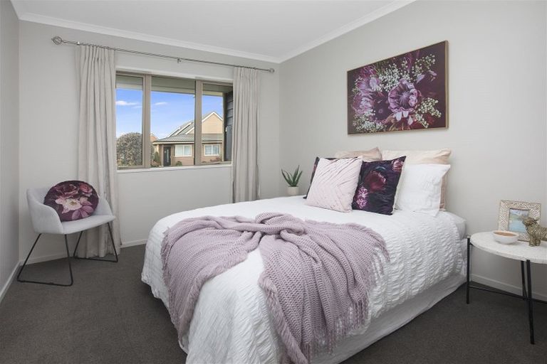 Photo of property in 3 Reeves Road, Rangiora, 7400