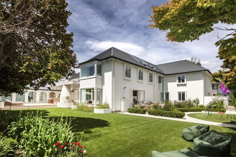 Photo of property in 93 Carlton Mill Road, Merivale, Christchurch, 8014