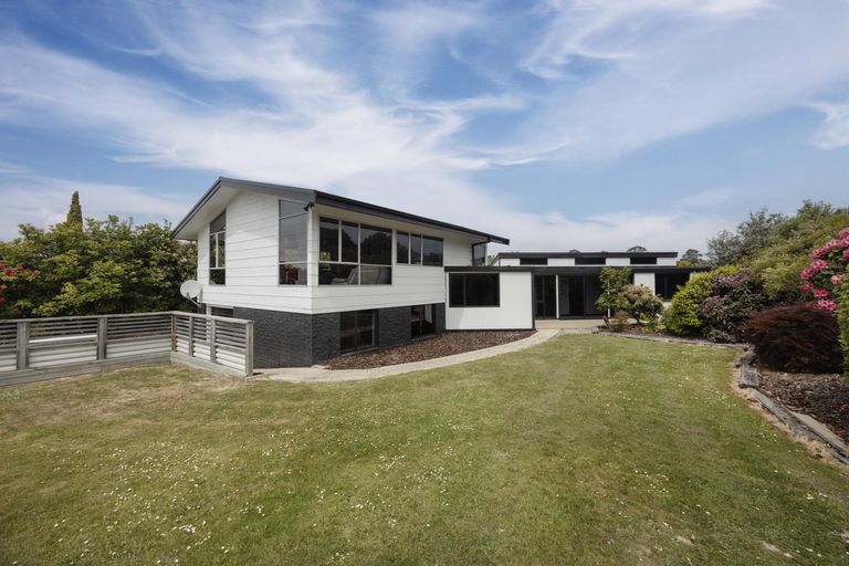 Photo of property in 124 Perth Street, Holmes Hill, Oamaru, 9401