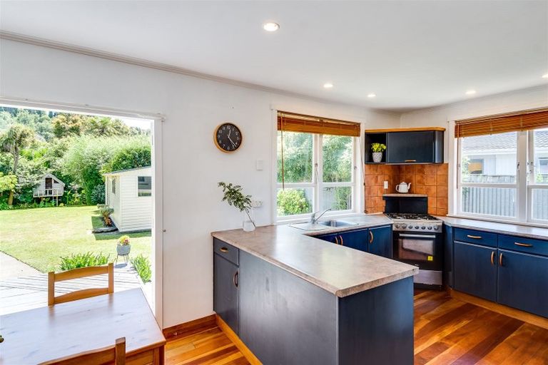Photo of property in 10 Shirley Place, Bay View, Napier, 4104