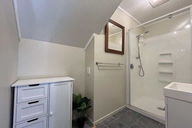 Photo of property in 8 Fillbridge Way, Karori, Wellington, 6012