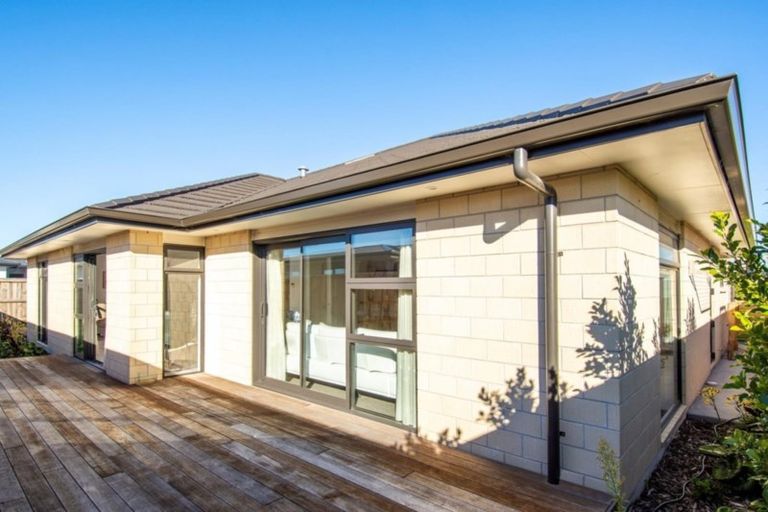 Photo of property in 127 Penetaka Heights, Pyes Pa, Tauranga, 3112