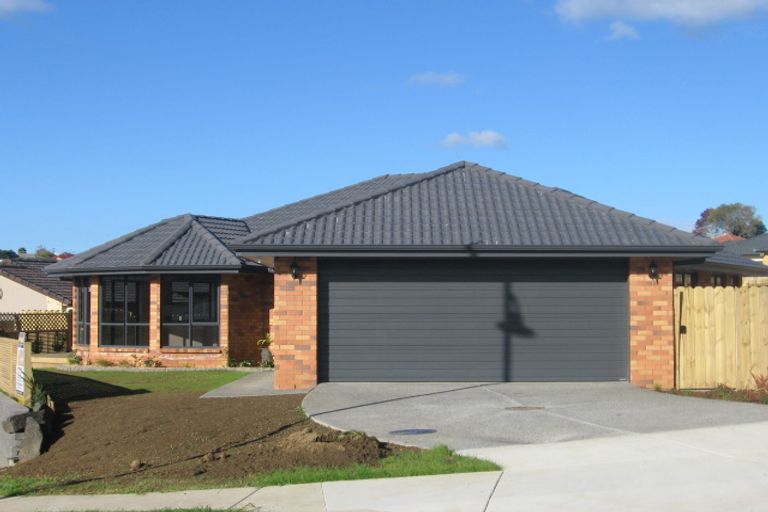 Photo of property in 4 Pittville Place, Henderson, Auckland, 0612