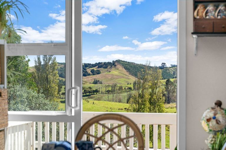 Photo of property in 46 Gorge Road, Maungaturoto, 0520