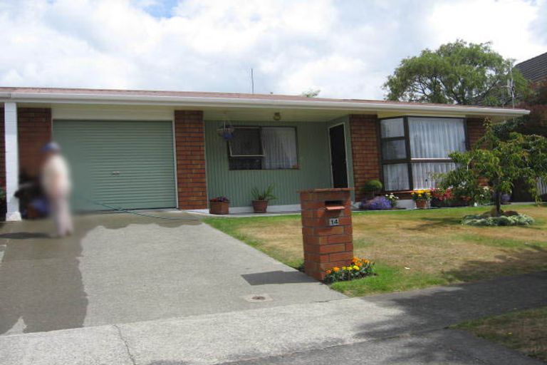 Photo of property in 14 Cedar Crescent, Feilding, 4702