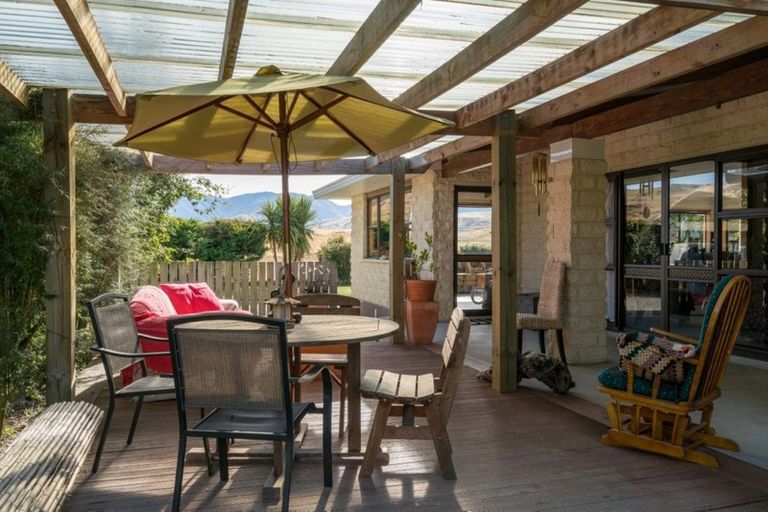 Photo of property in 7165 Wedderburn-becks Road, Wedderburn, Ranfurly, 9395